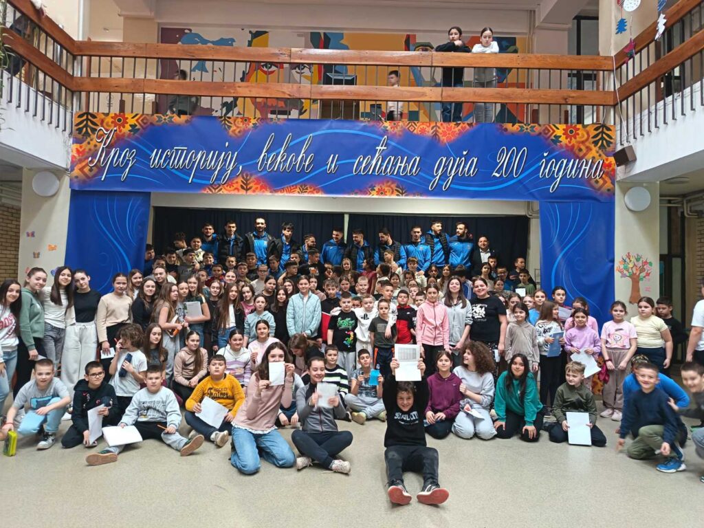 img 32f6cd7ed2eb549264e26f2faace3e9b v